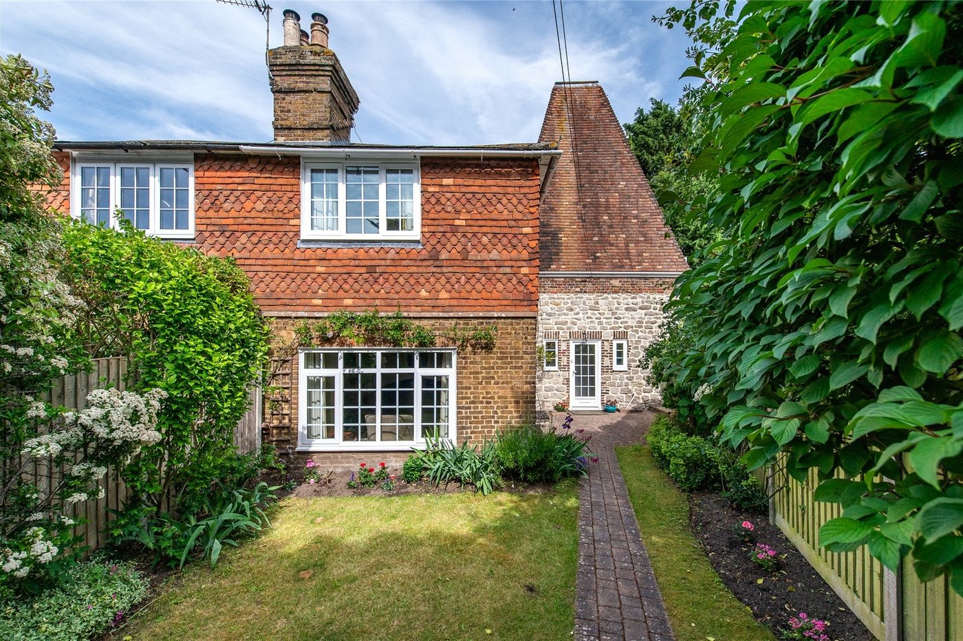 4 bedroom house for sale in Boughton Monchelsea | Robinson Michael & Jackson