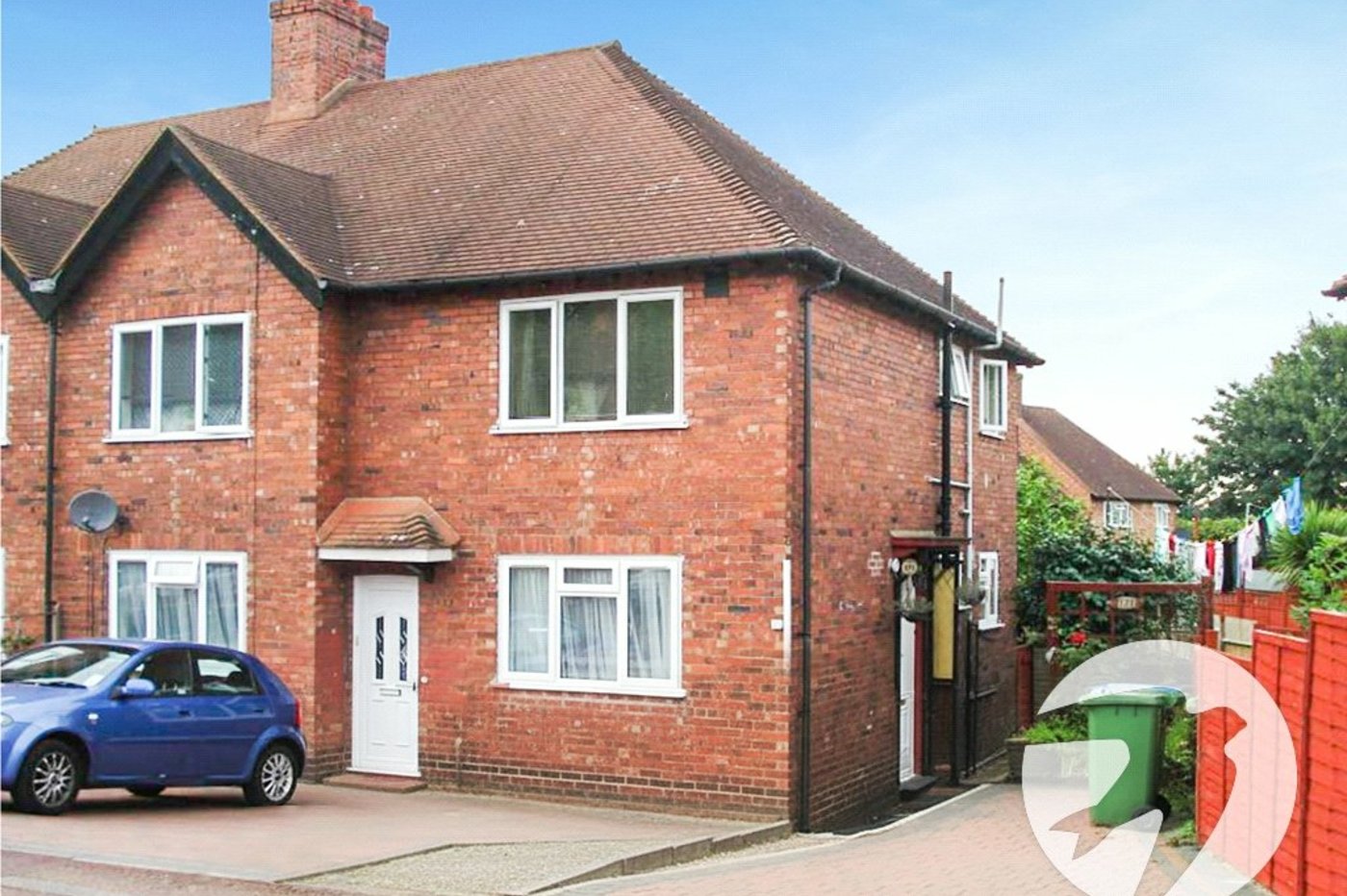 3 bedroom property for sale in London | Robinson Jackson