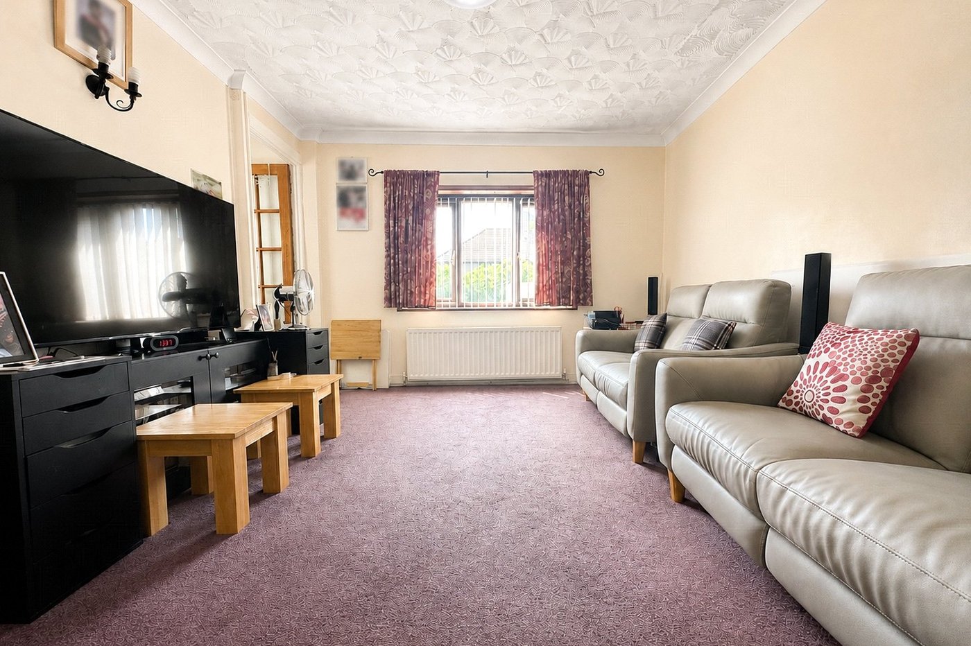 2 bedroom house for sale in Bromley | Robinson Jackson