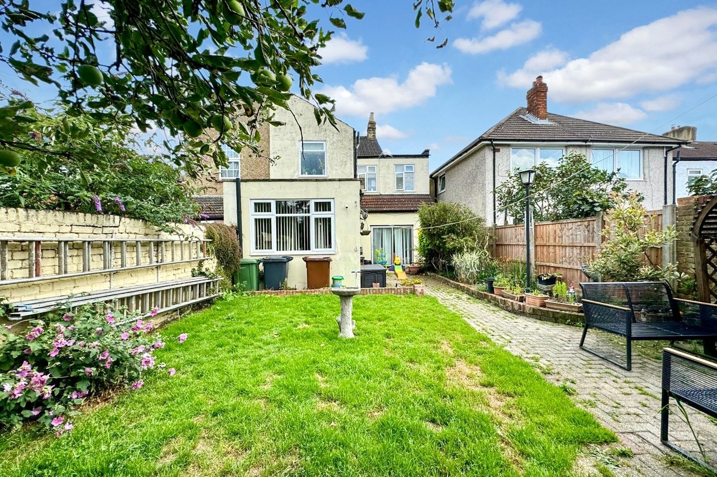 4 bedroom house for sale in South Welling | Robinson Jackson