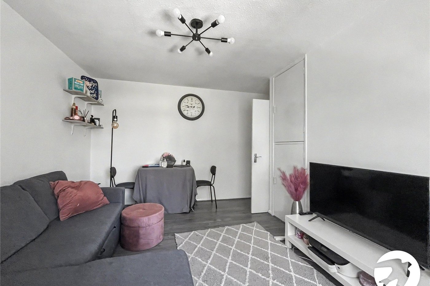 1 bedroom property for sale in Chatham | Robinson Michael & Jackson