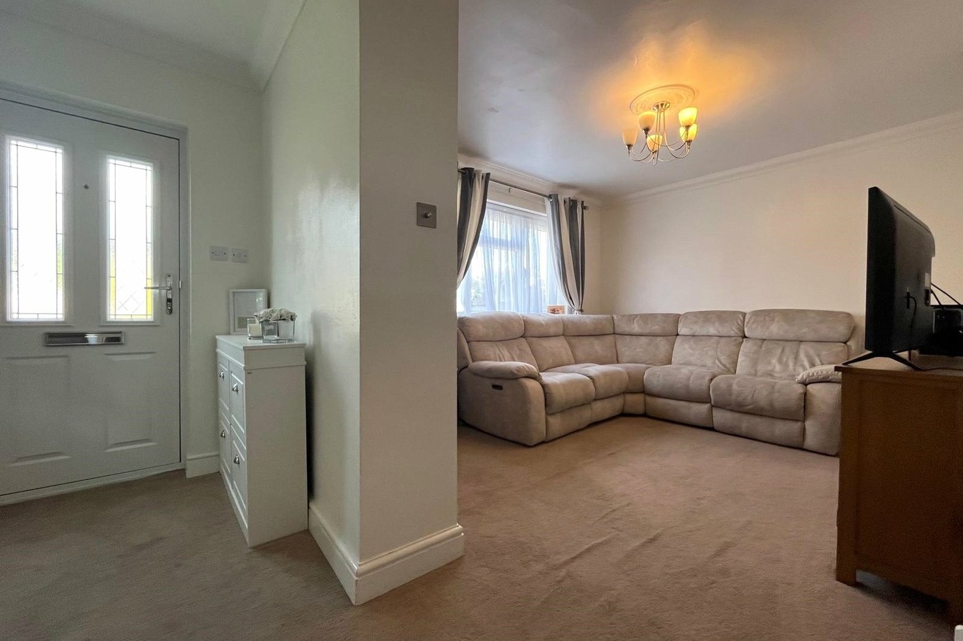 2 bedroom house for sale in Wayfield | Robinson Michael & Jackson