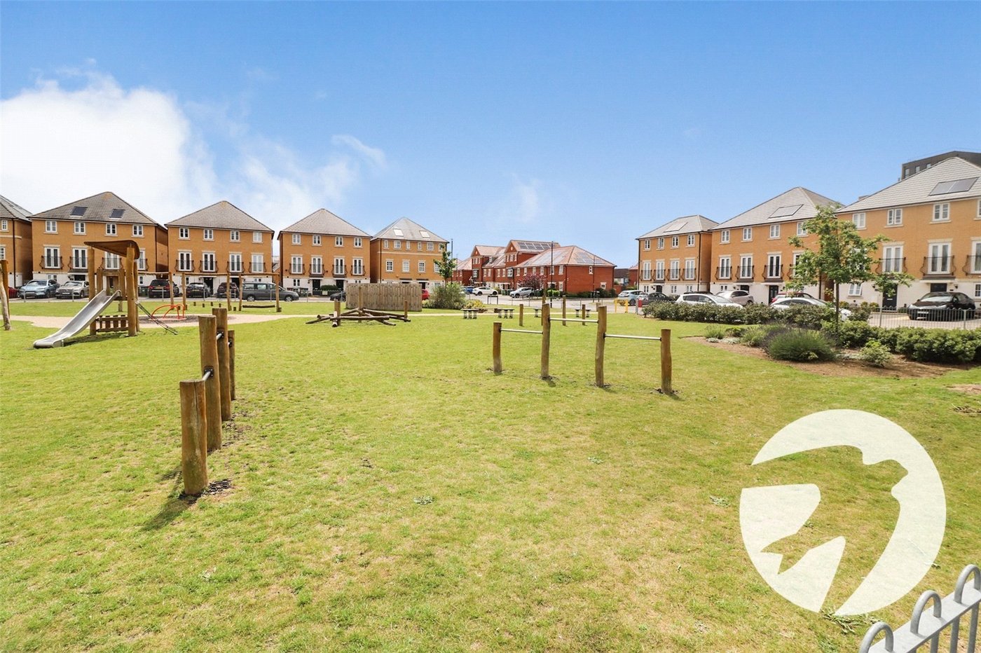 2 bedroom property for sale in 4 Sayers Way | Robinson Jackson