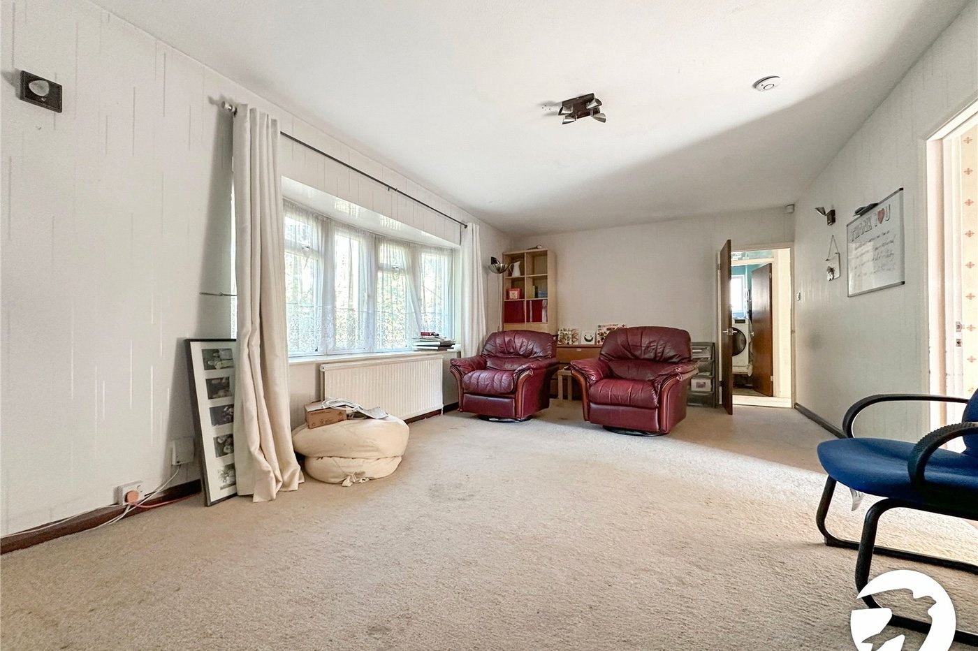 3 bedroom bungalow for sale in Rochester | Robinson Michael & Jackson