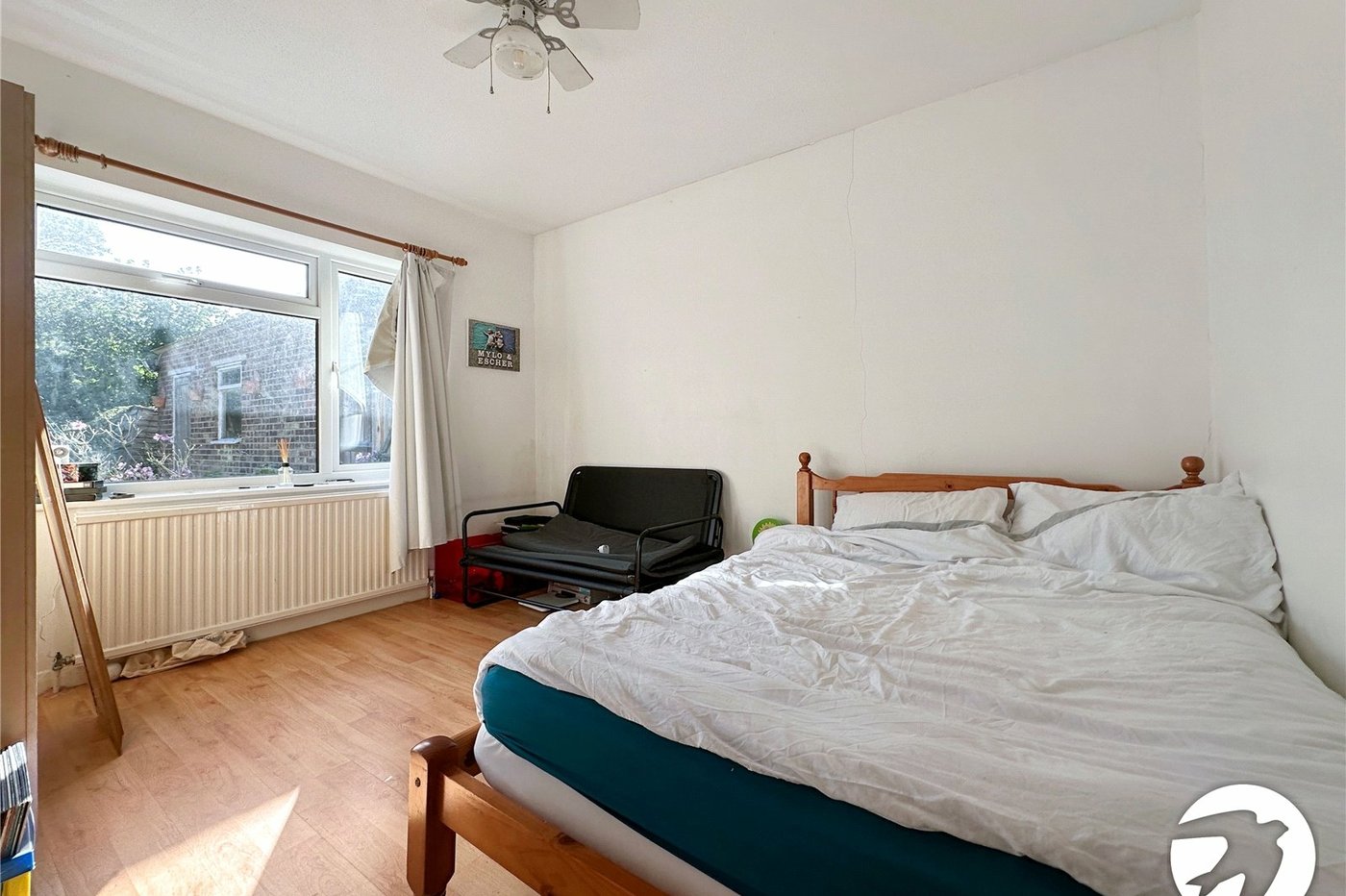 3 bedroom bungalow for sale in Rochester | Robinson Michael & Jackson