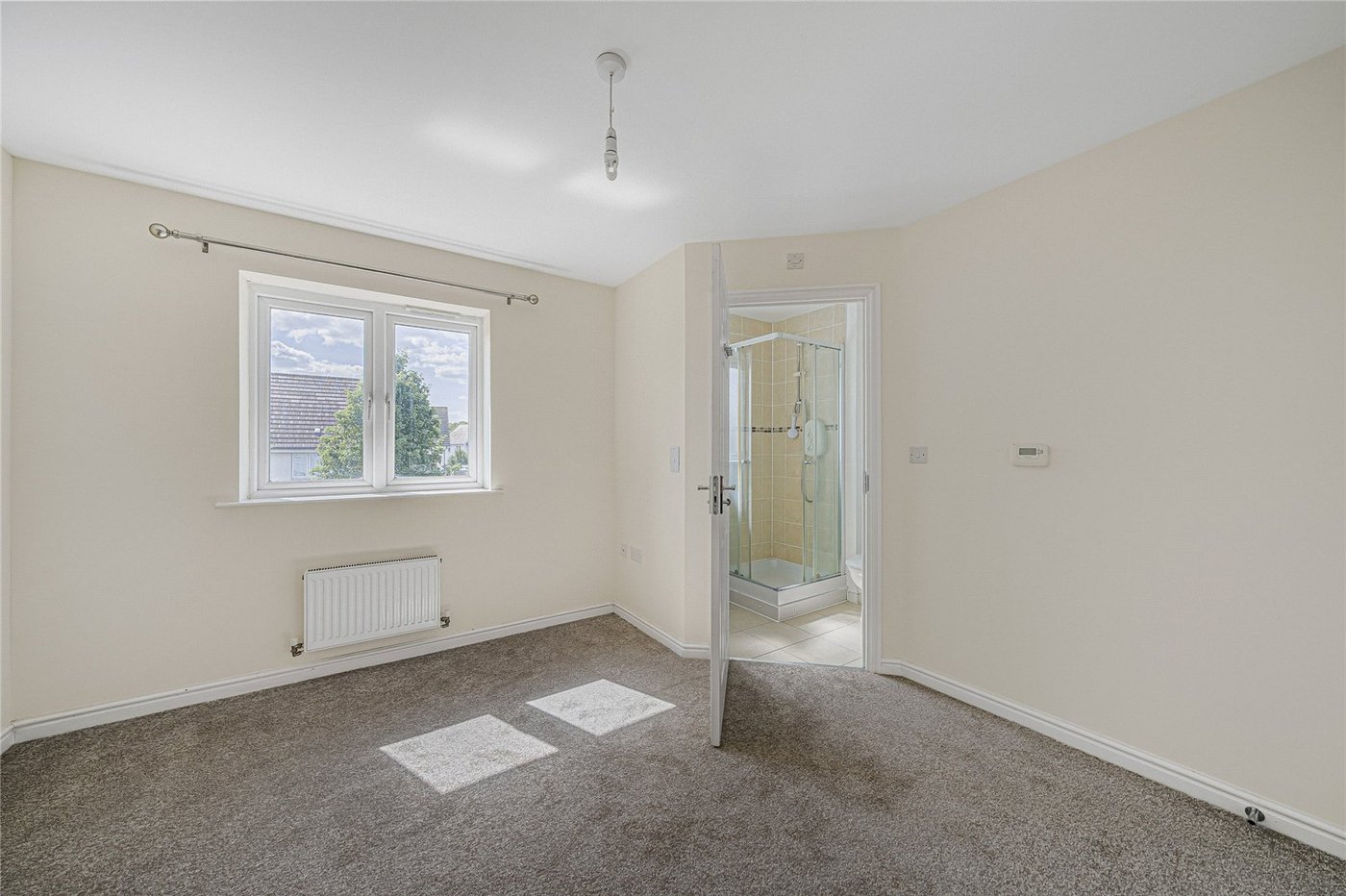 2 bedroom house for sale in Dartford | Robinson Jackson