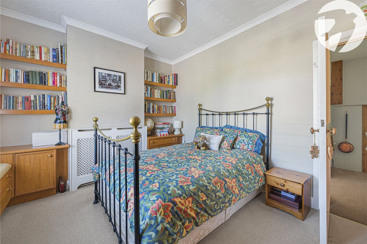 2 bedroom house for sale in Hextable | Robinson Jackson