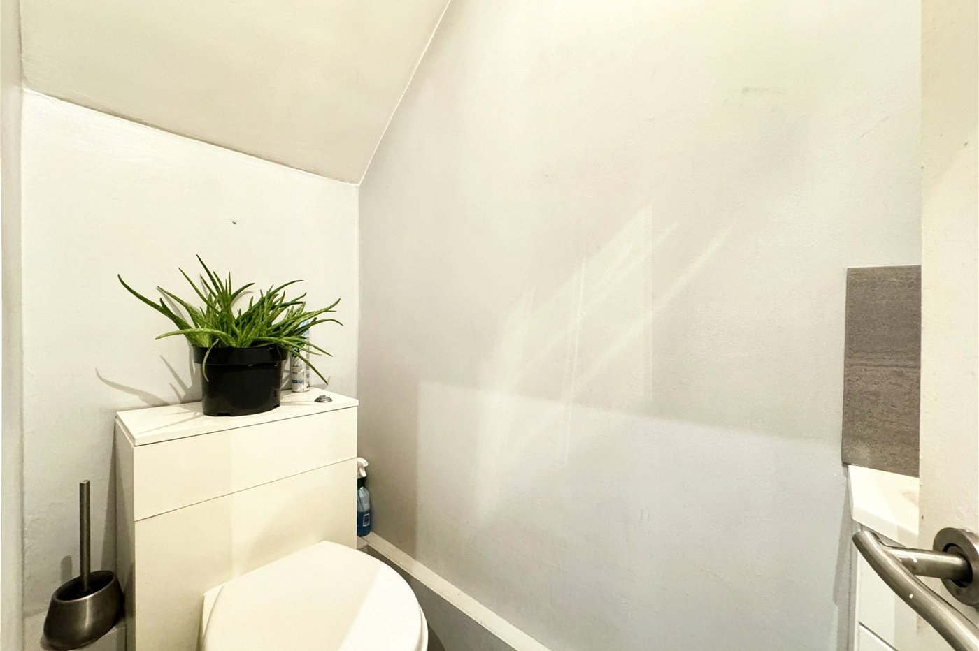 4 bedroom house for sale in Hextable | Robinson Jackson