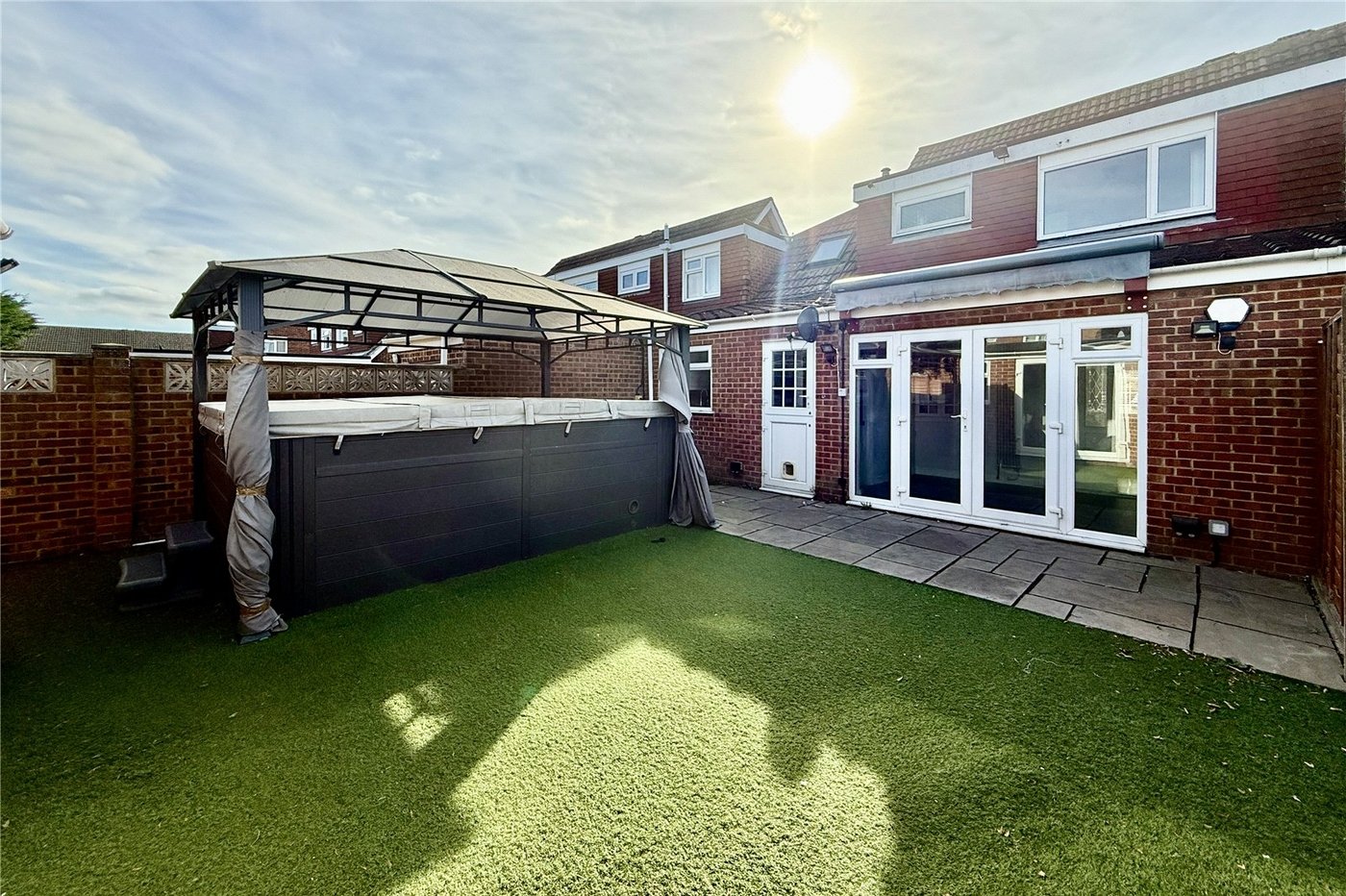 4 bedroom house for sale in Hextable | Robinson Jackson