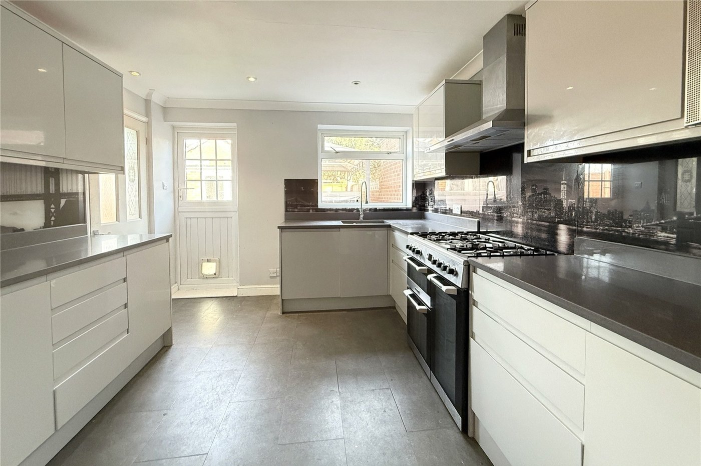 4 bedroom house for sale in Hextable | Robinson Jackson