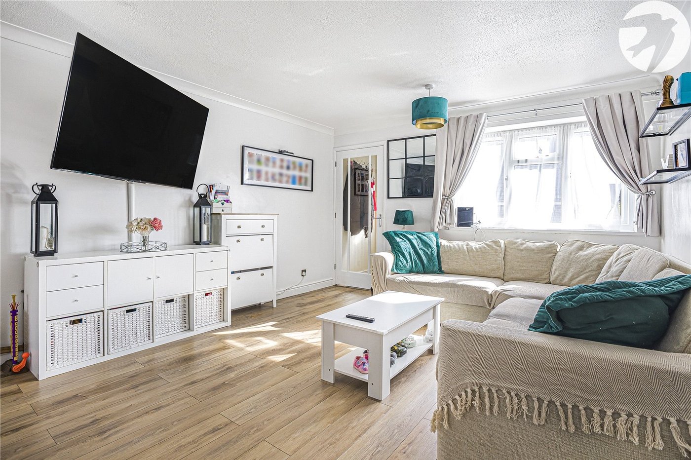 2 bedroom house for sale in Hextable | Robinson Jackson