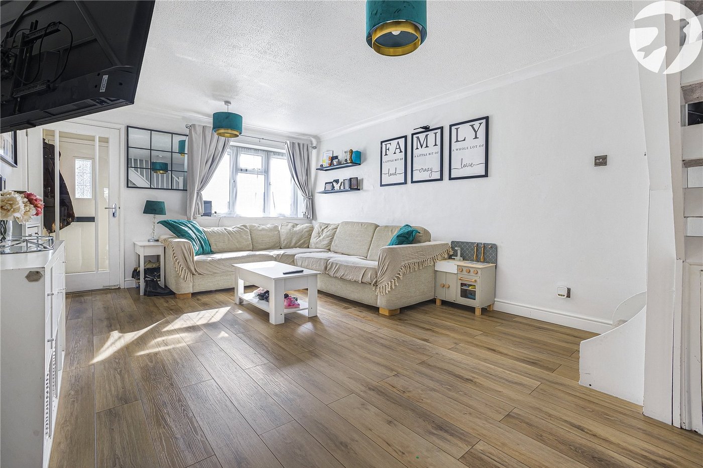 2 bedroom house for sale in Hextable | Robinson Jackson