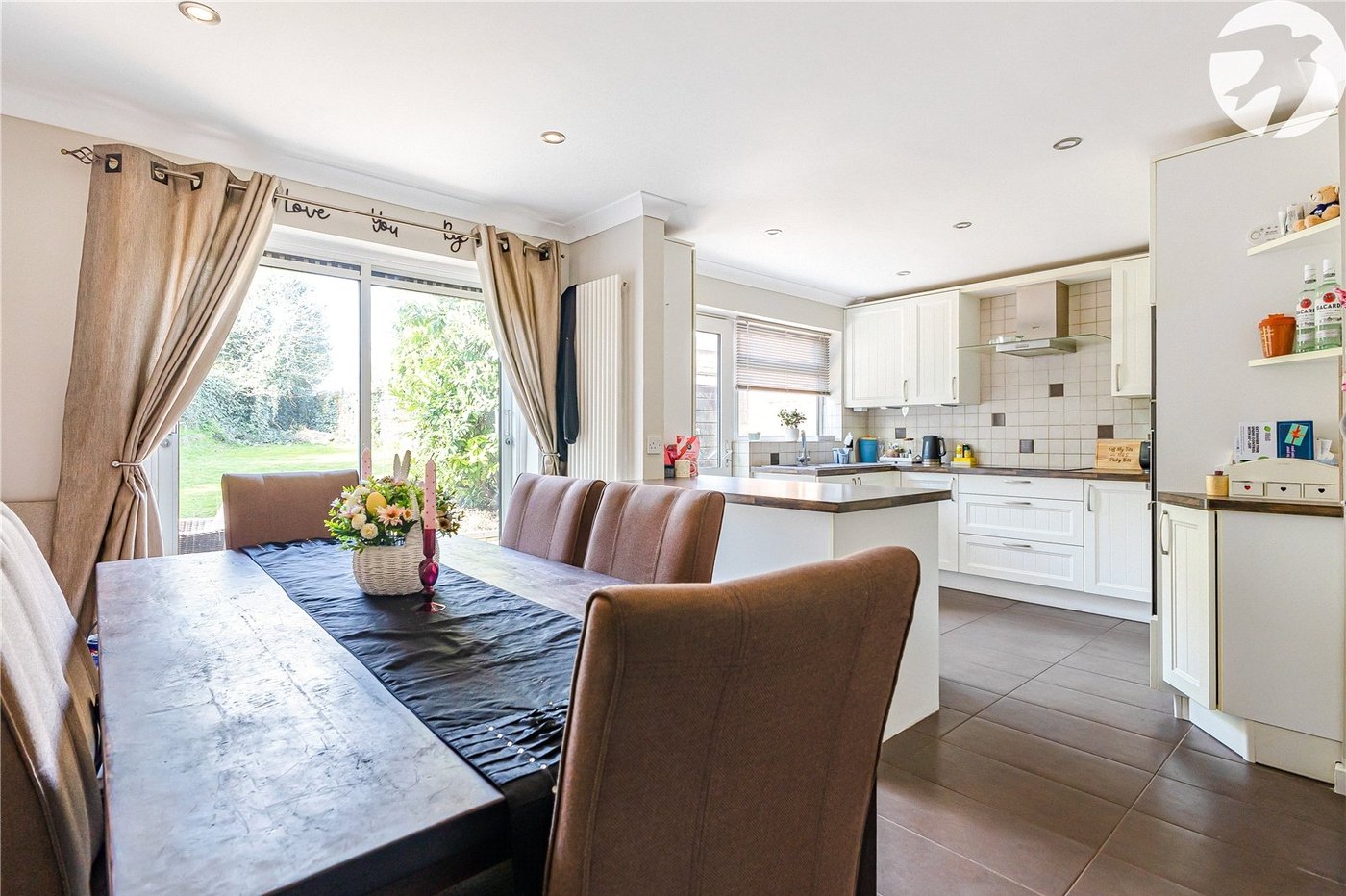 4 bedroom house for sale in Hextable | Robinson Jackson