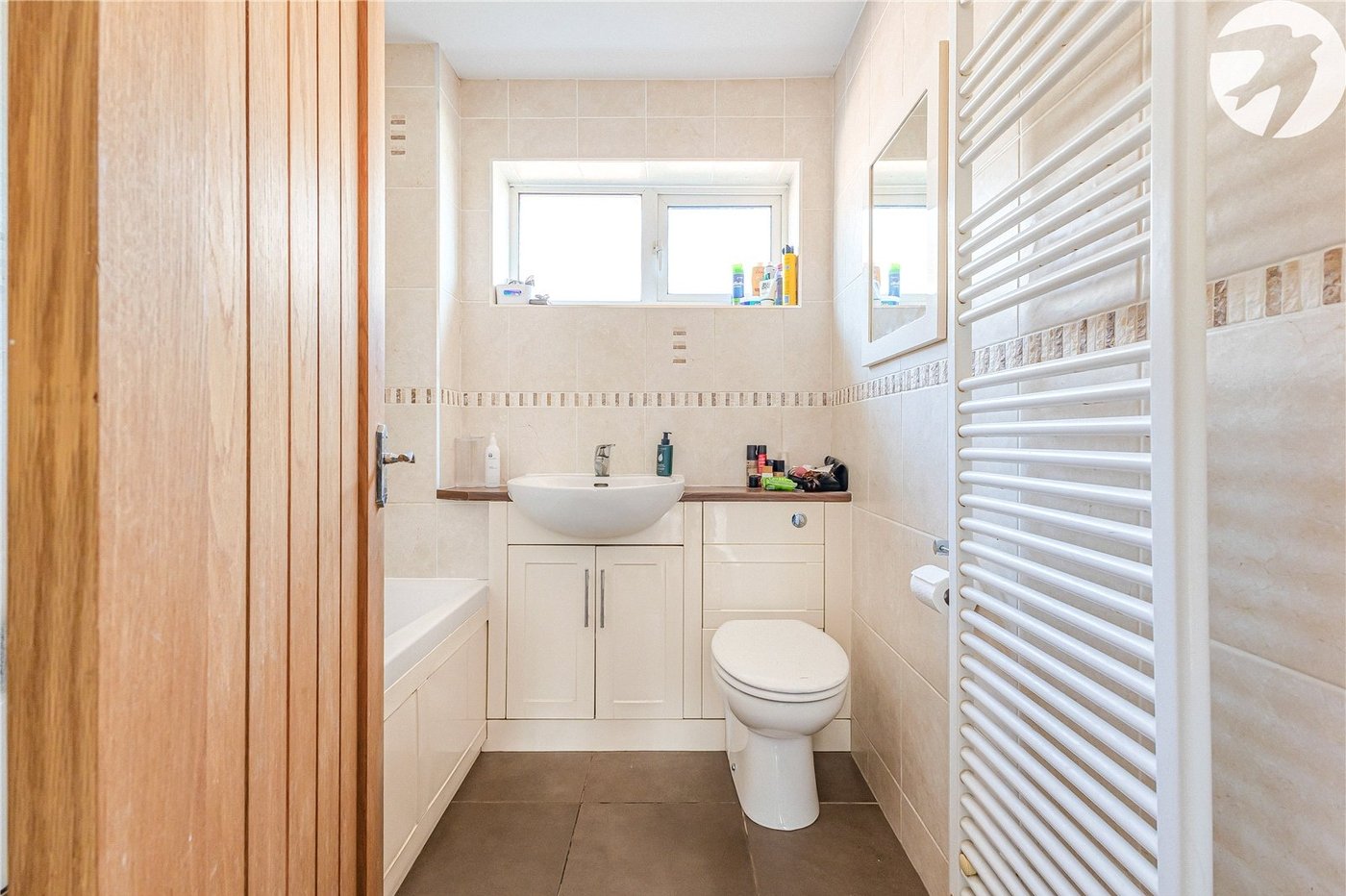 4 bedroom house for sale in Hextable | Robinson Jackson