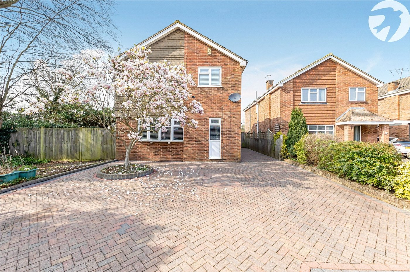 4 bedroom house for sale in Hextable | Robinson Jackson