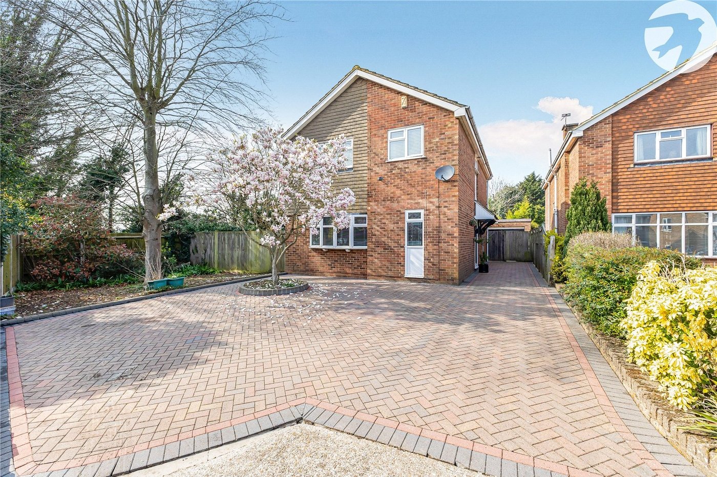 4 bedroom house for sale in Hextable | Robinson Jackson
