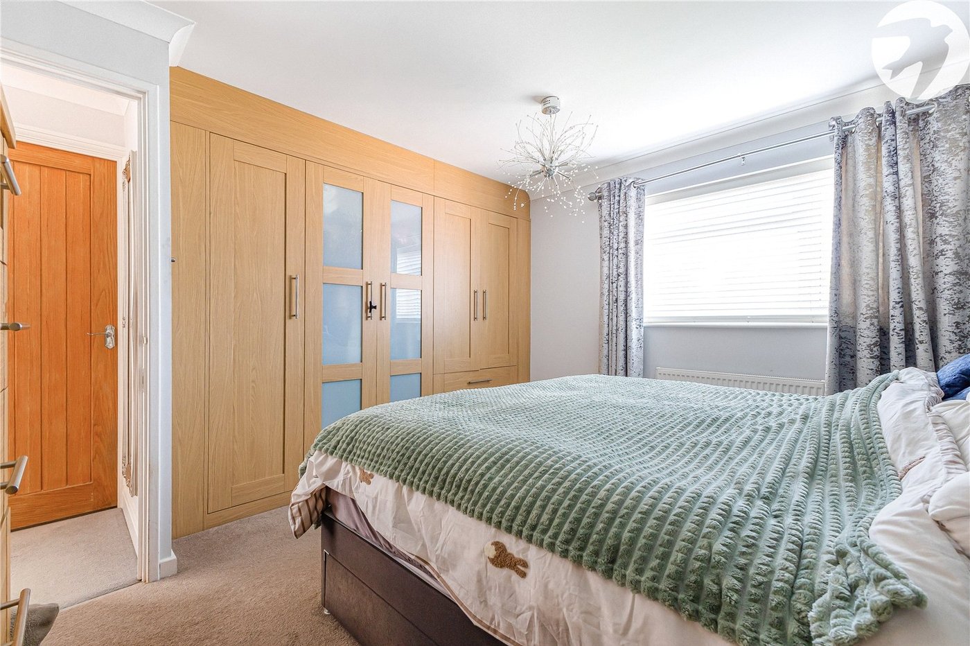 4 bedroom house for sale in Hextable | Robinson Jackson