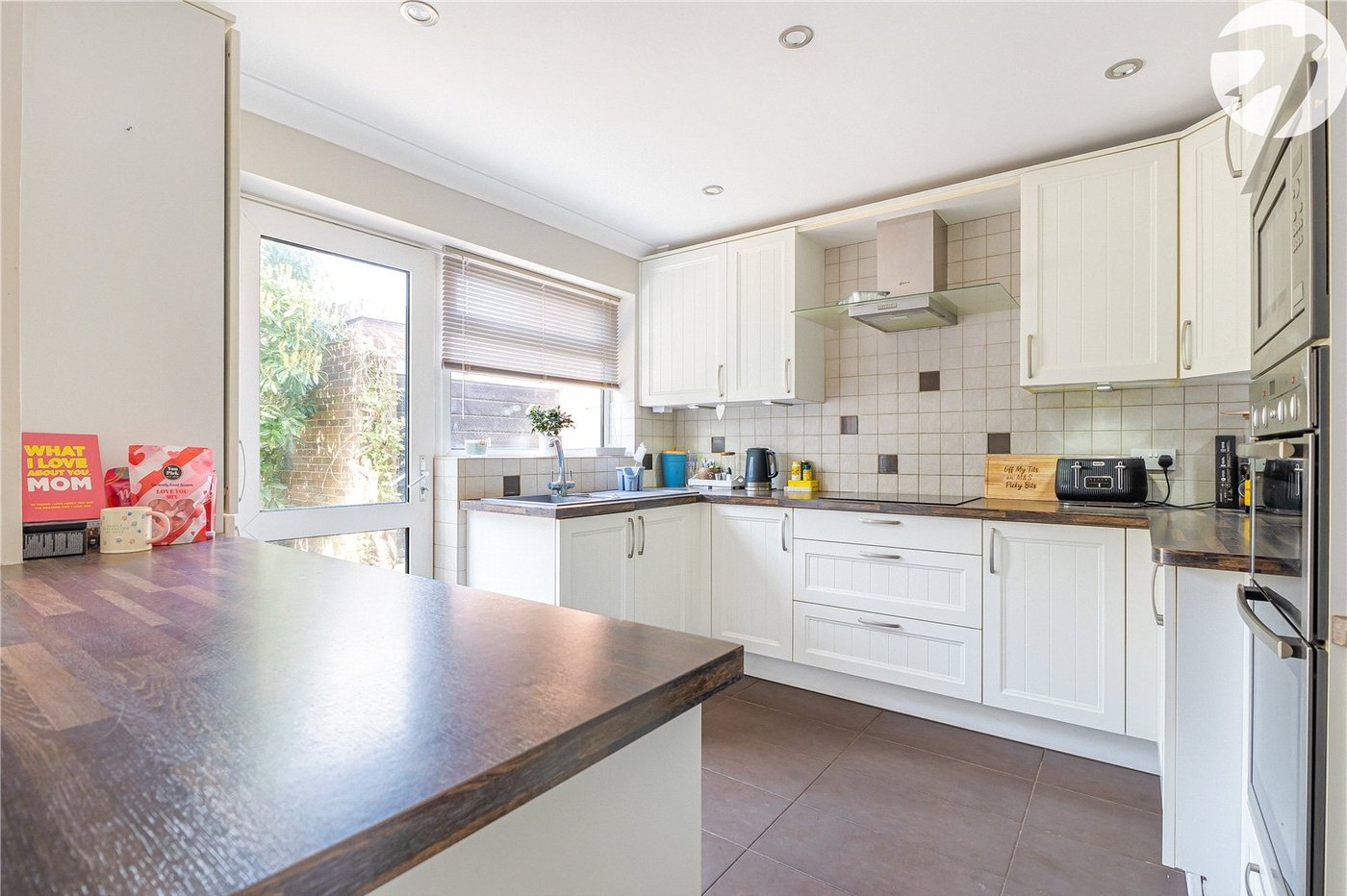 4 bedroom house for sale in Hextable | Robinson Jackson