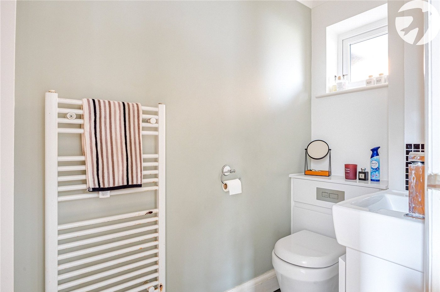 4 bedroom house for sale in Hextable | Robinson Jackson