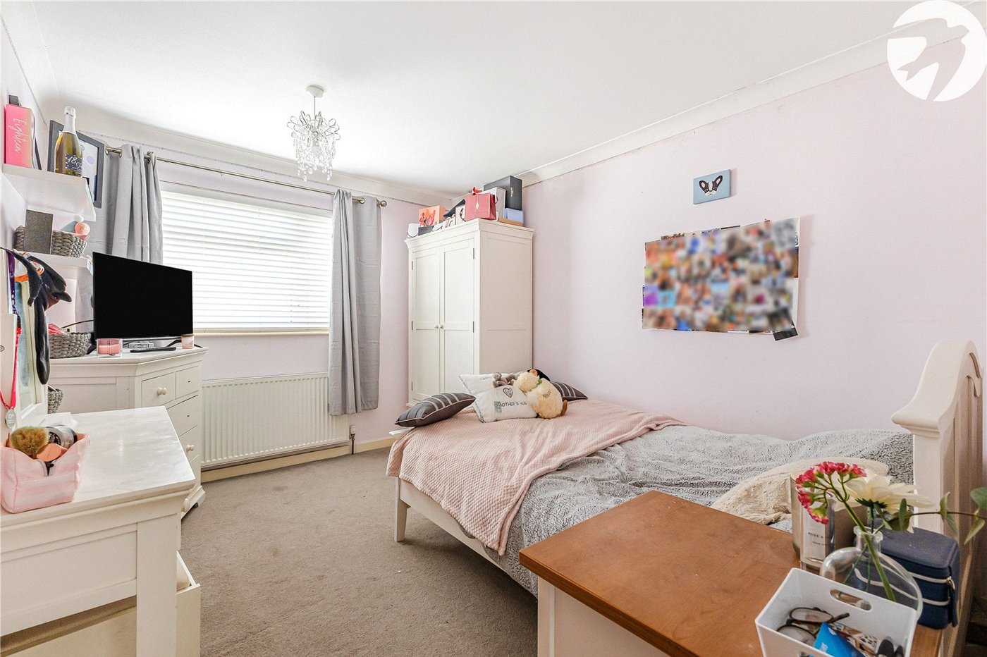 4 bedroom house for sale in Hextable | Robinson Jackson