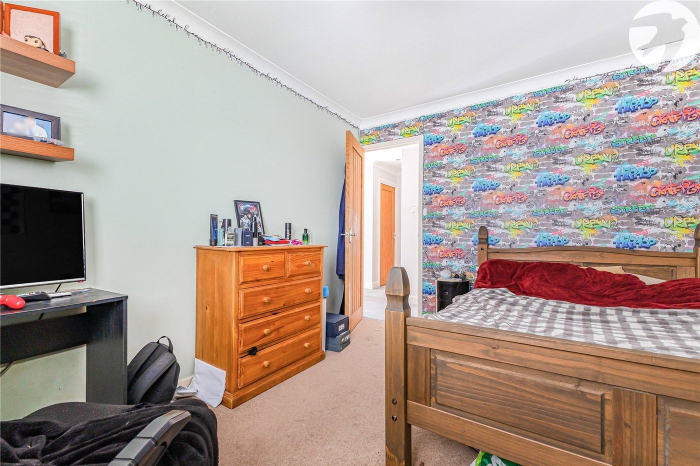 4 bedroom house for sale in Hextable | Robinson Jackson