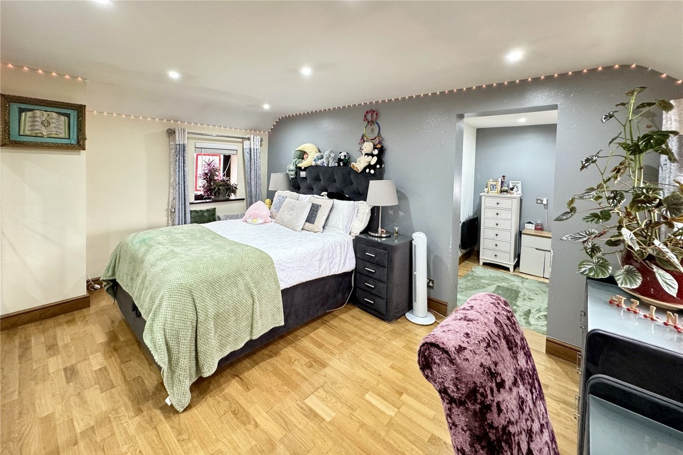 5 bedroom house for sale in Hextable | Robinson Jackson