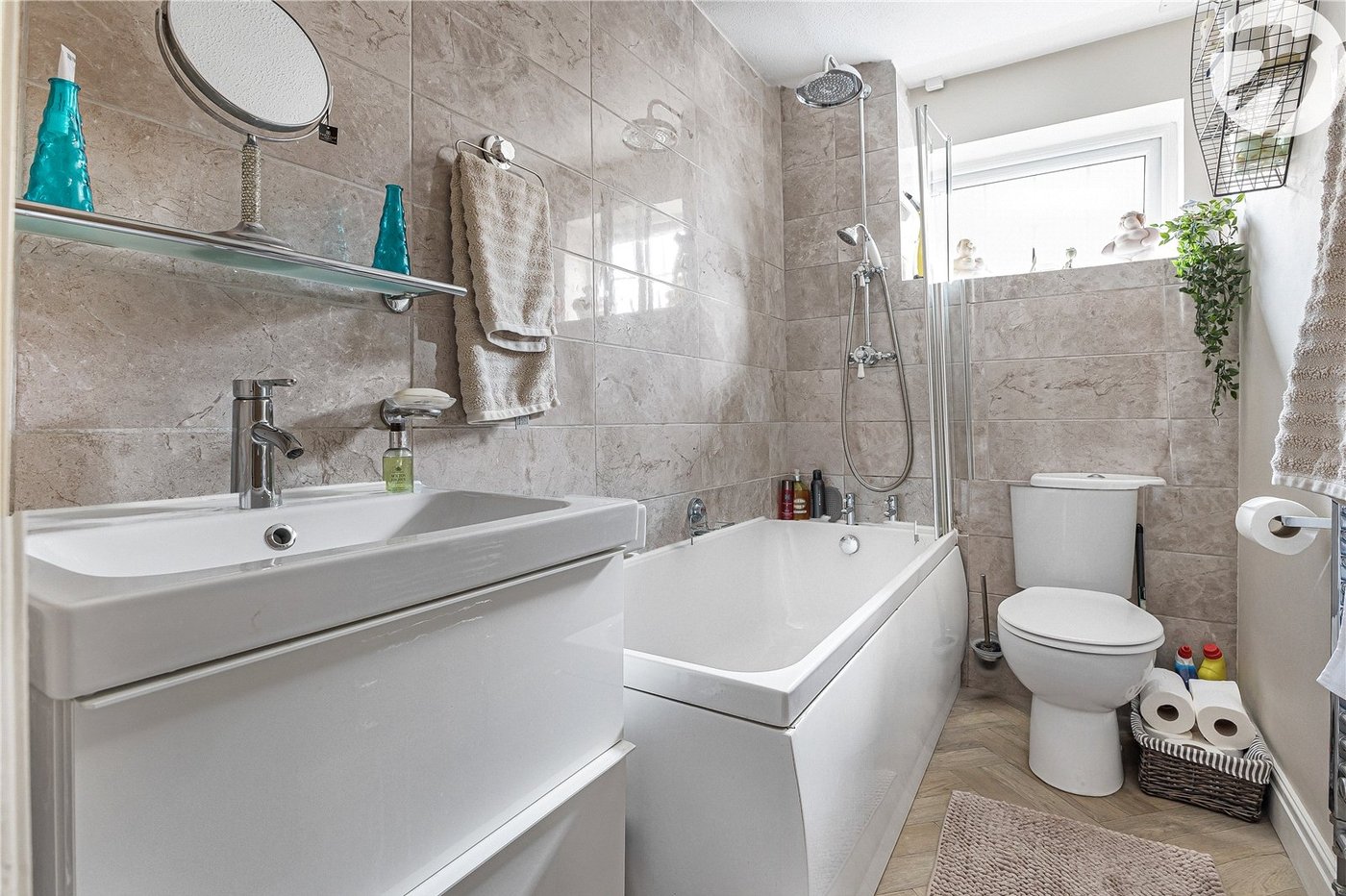 2 bedroom house for sale in Hextable | Robinson Jackson