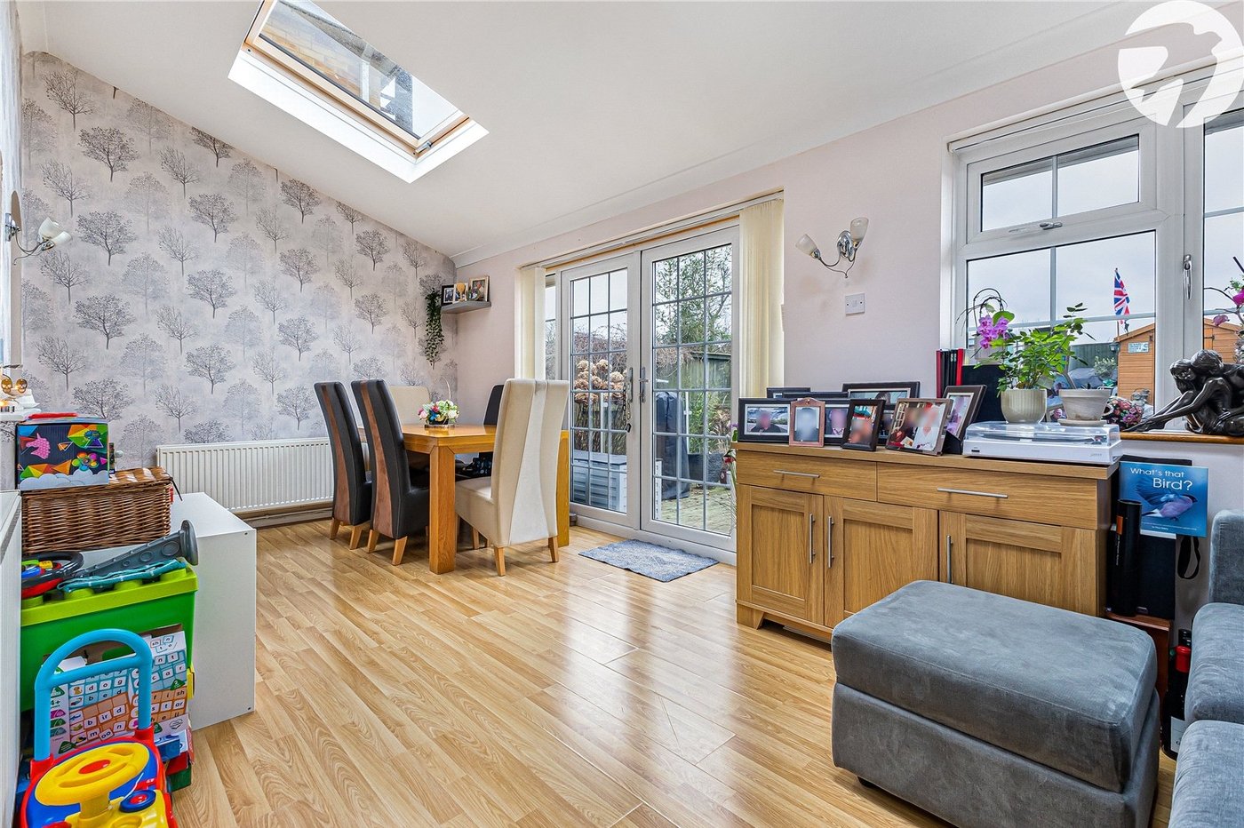 2 bedroom house for sale in Hextable | Robinson Jackson