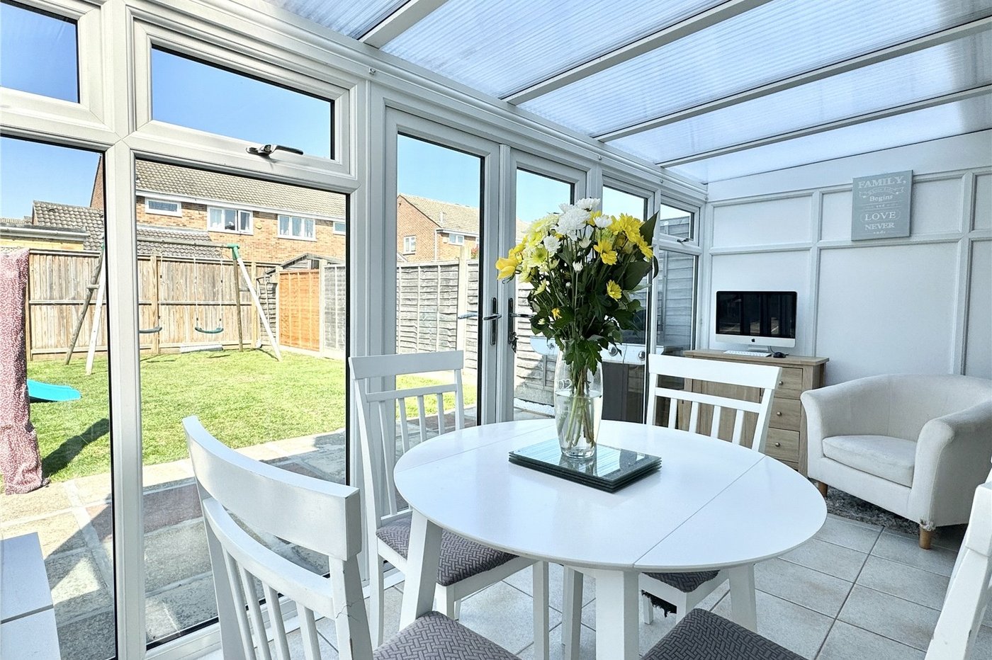 3 bedroom house for sale in Hextable | Robinson Jackson