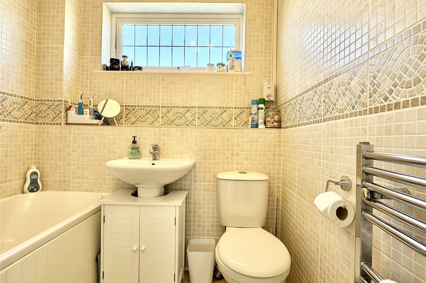 3 bedroom house for sale in Hextable | Robinson Jackson