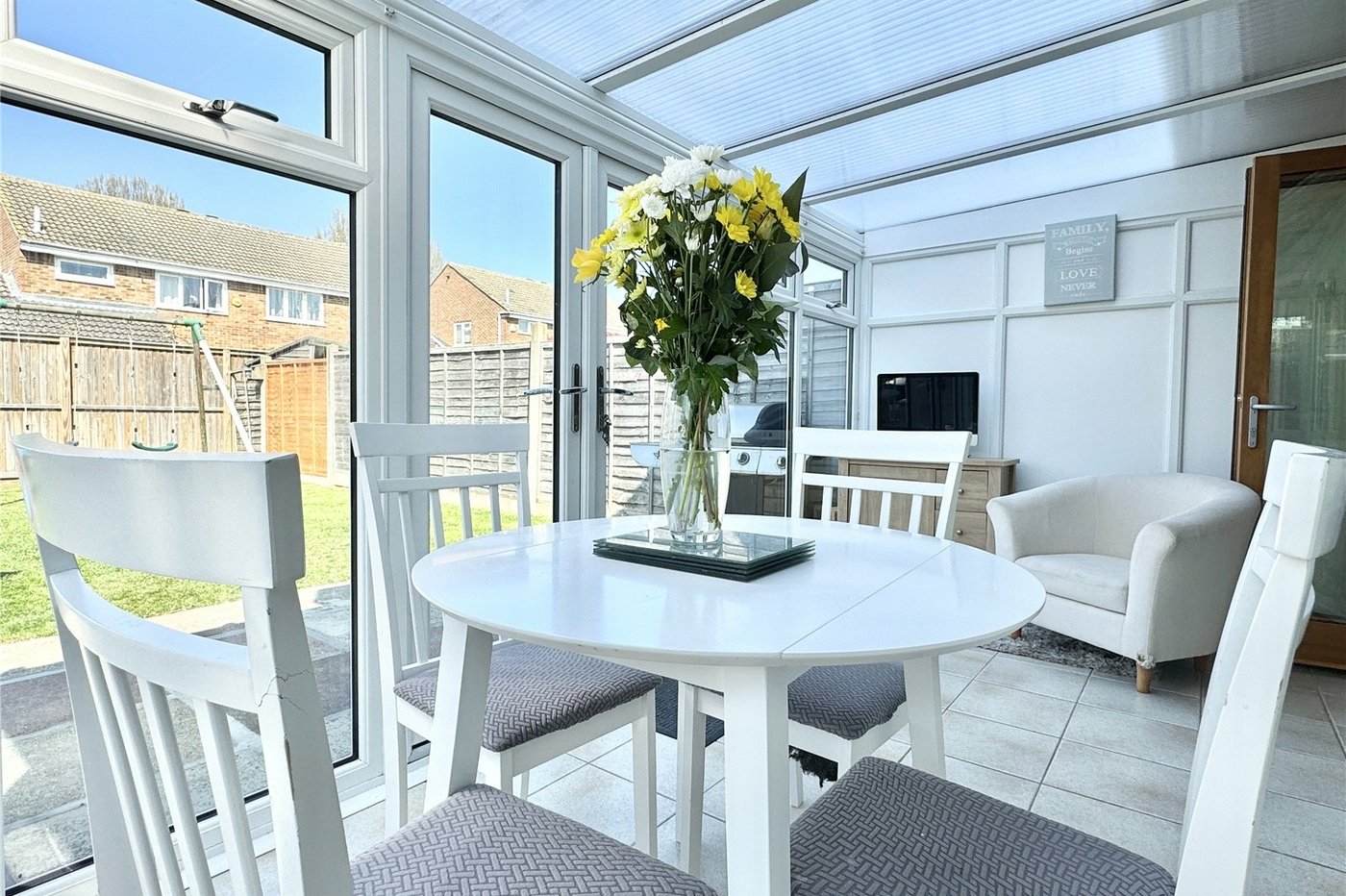 3 bedroom house for sale in Hextable | Robinson Jackson