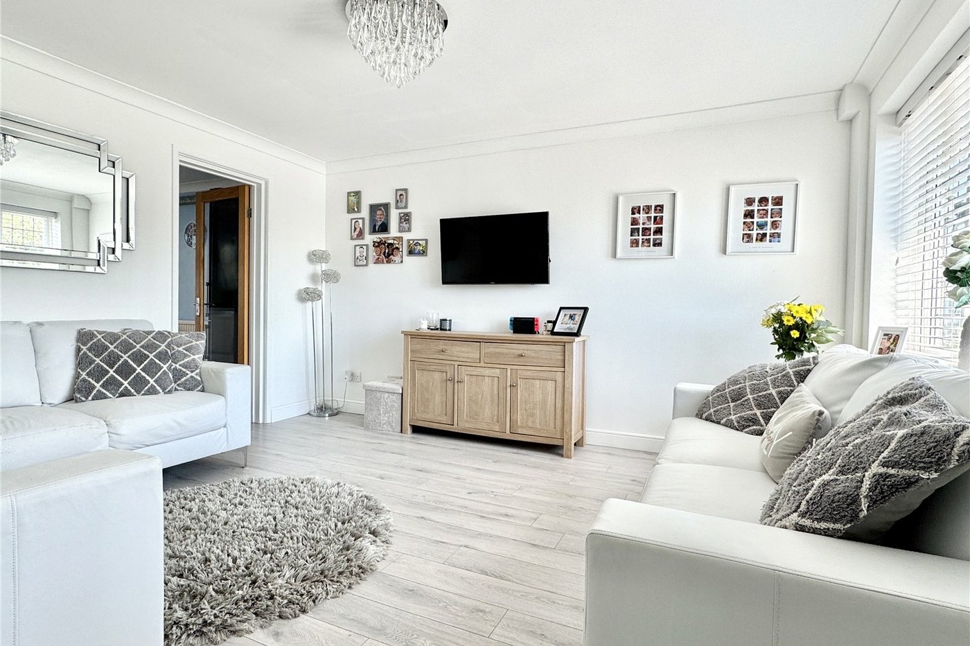 3 bedroom house for sale in Hextable | Robinson Jackson