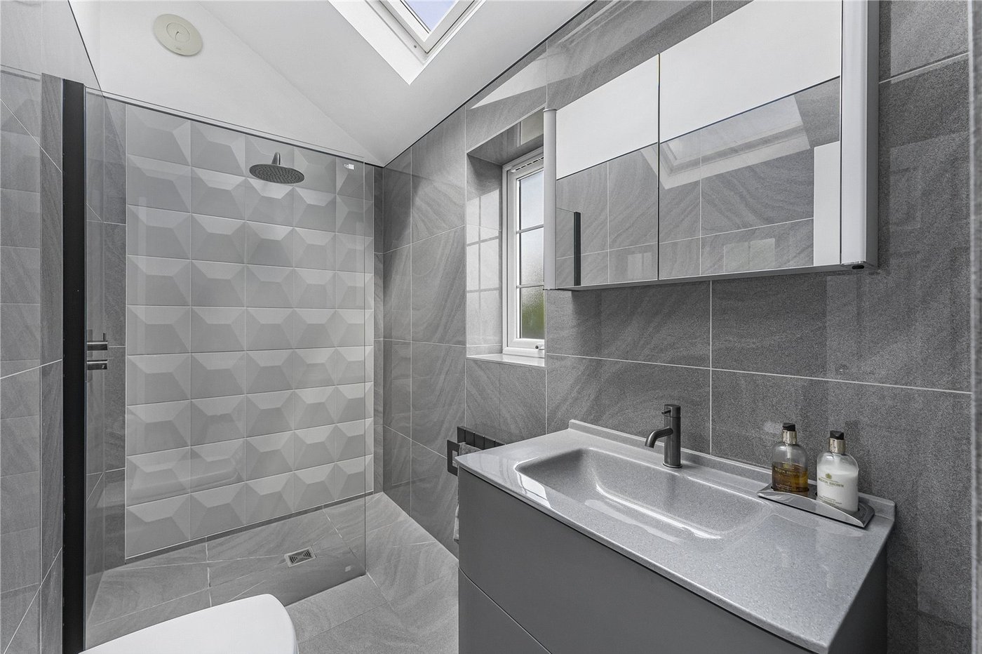 4 bedroom house for sale in Hextable | Robinson Jackson