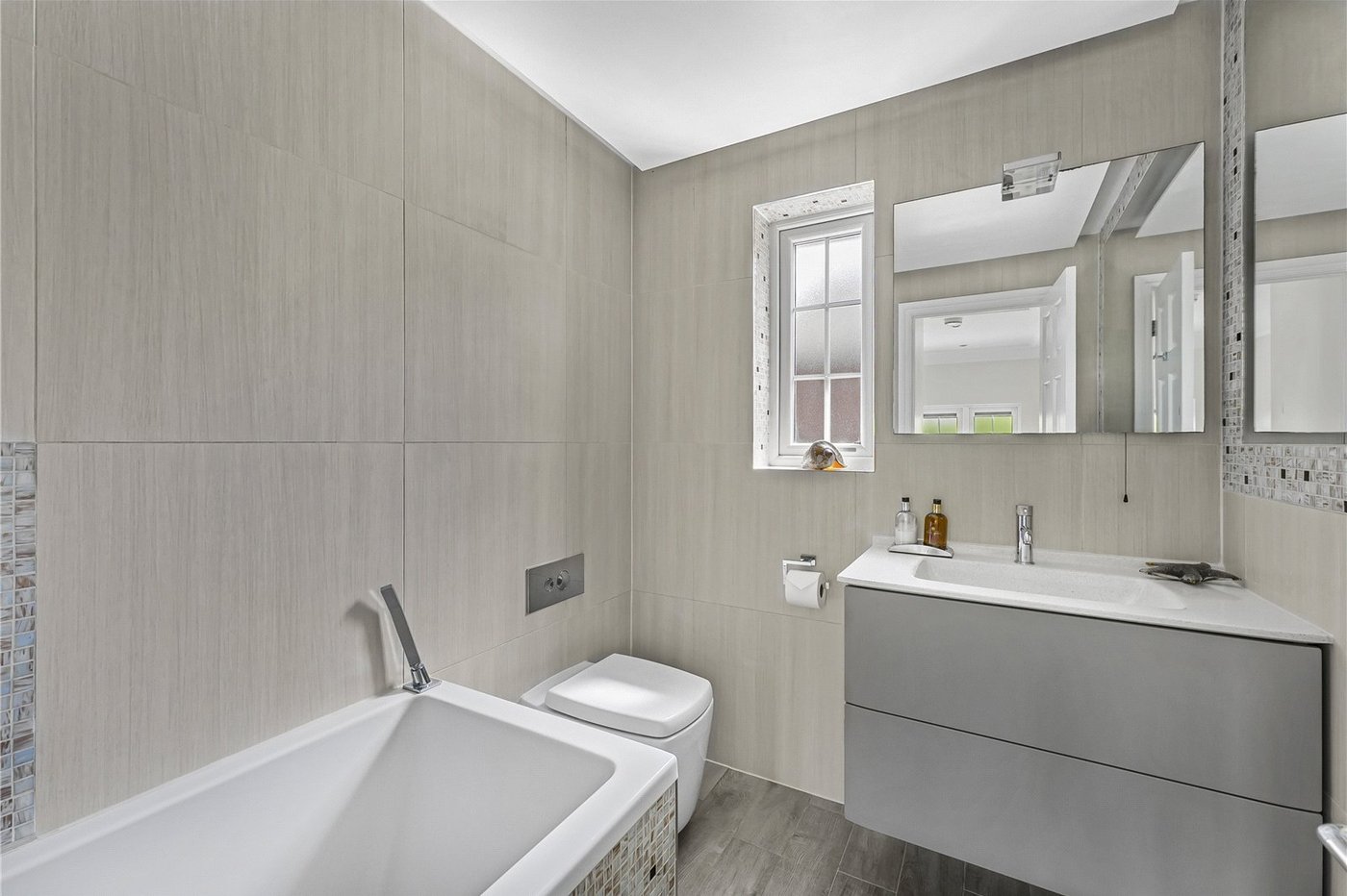 4 bedroom house for sale in Hextable | Robinson Jackson