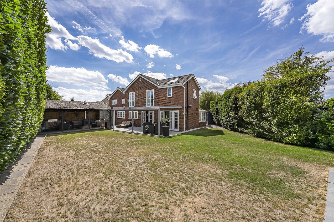 4 bedroom house for sale in Hextable | Robinson Jackson