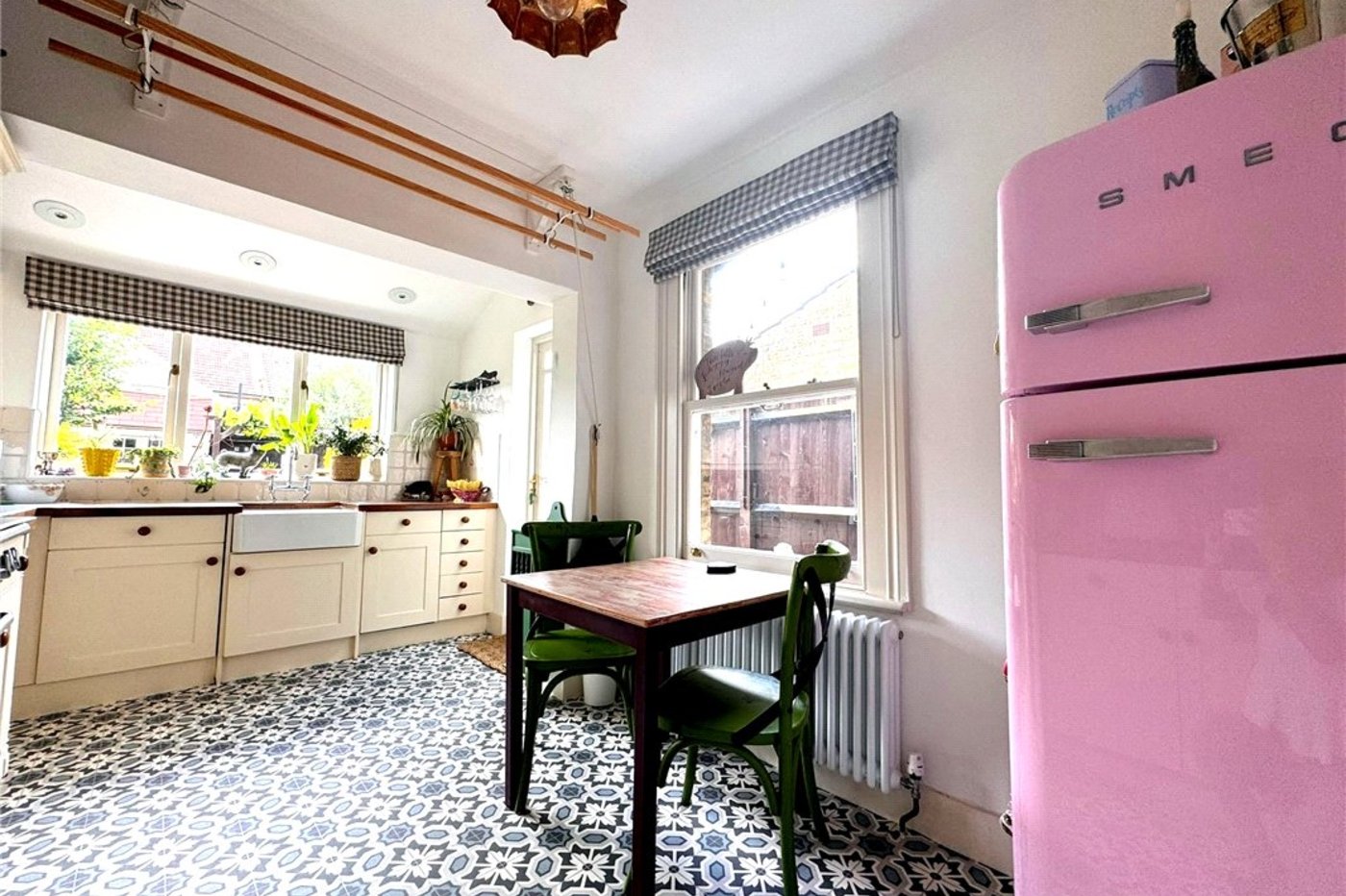3 bedroom house for sale in Bromley | Robinson Jackson