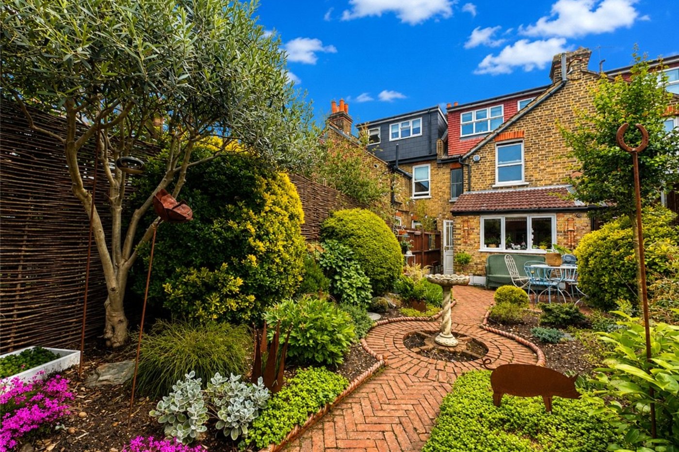 3 bedroom house for sale in Bromley | Robinson Jackson