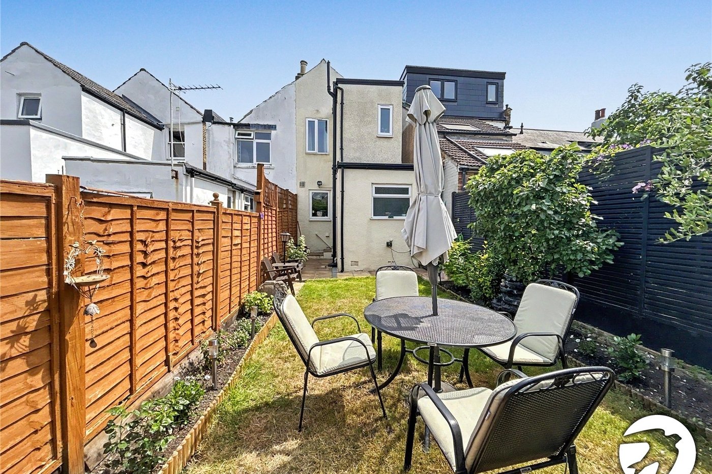 2 bedroom house for sale in Sidcup | Robinson Jackson