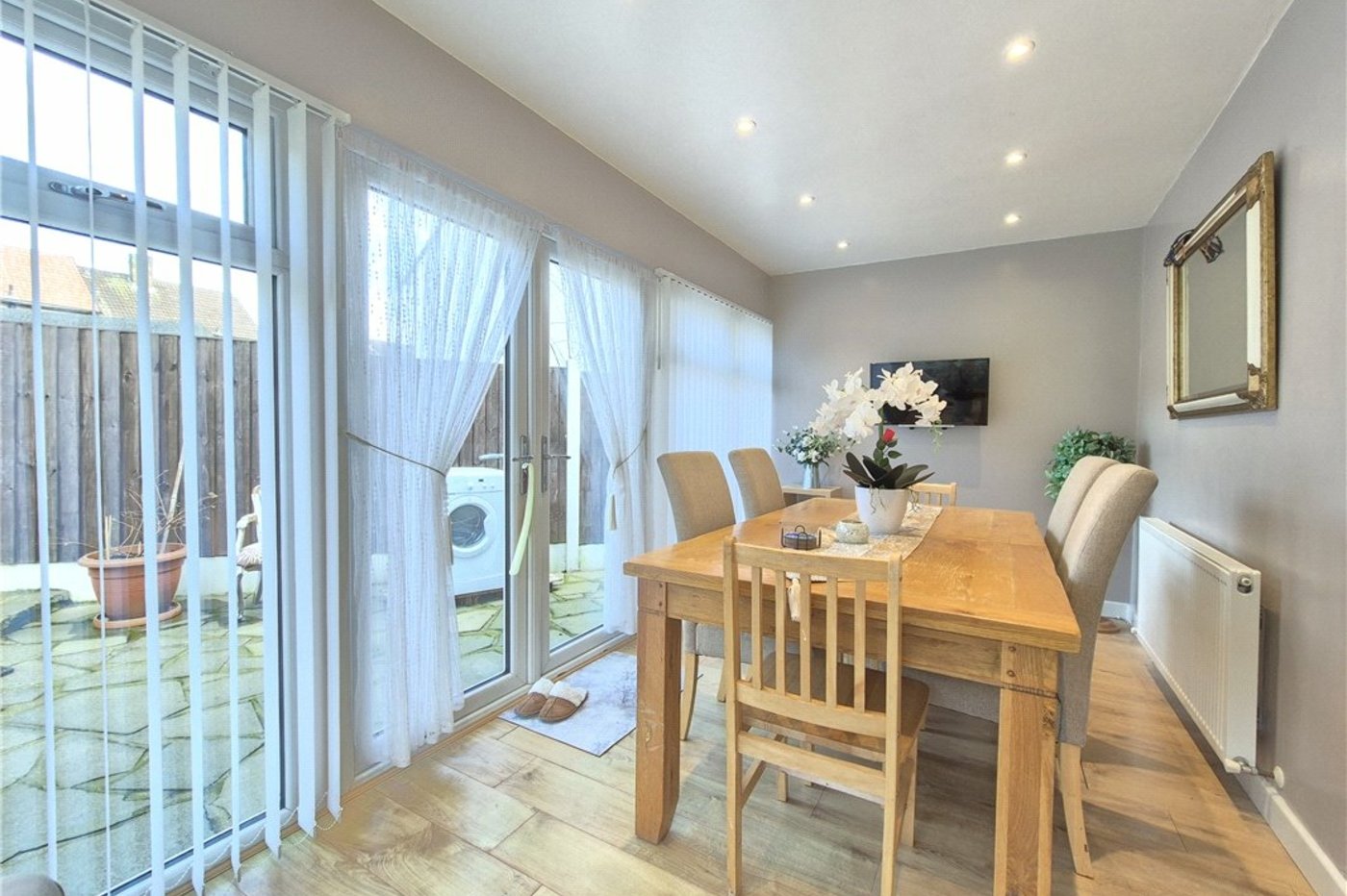 2 bedroom house for sale in St Pauls Cray | Robinson Jackson