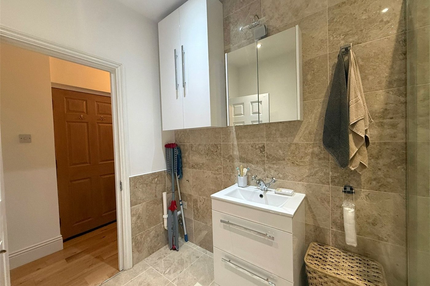 1 bedroom property for sale in 88 West Street | Robinson Michael & Jackson