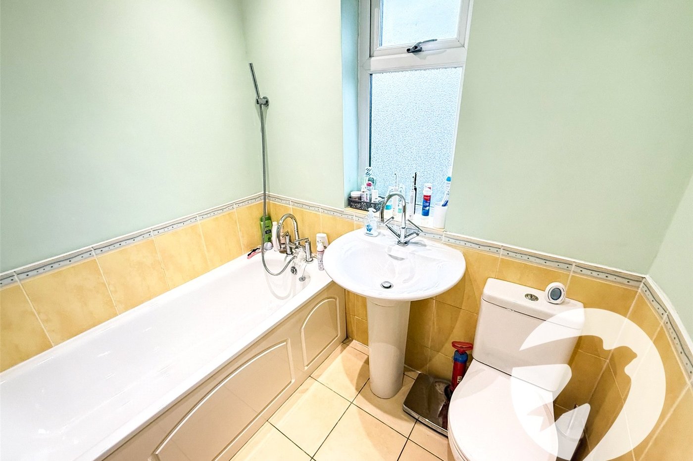 4 bedroom house for sale in London | Robinson Jackson
