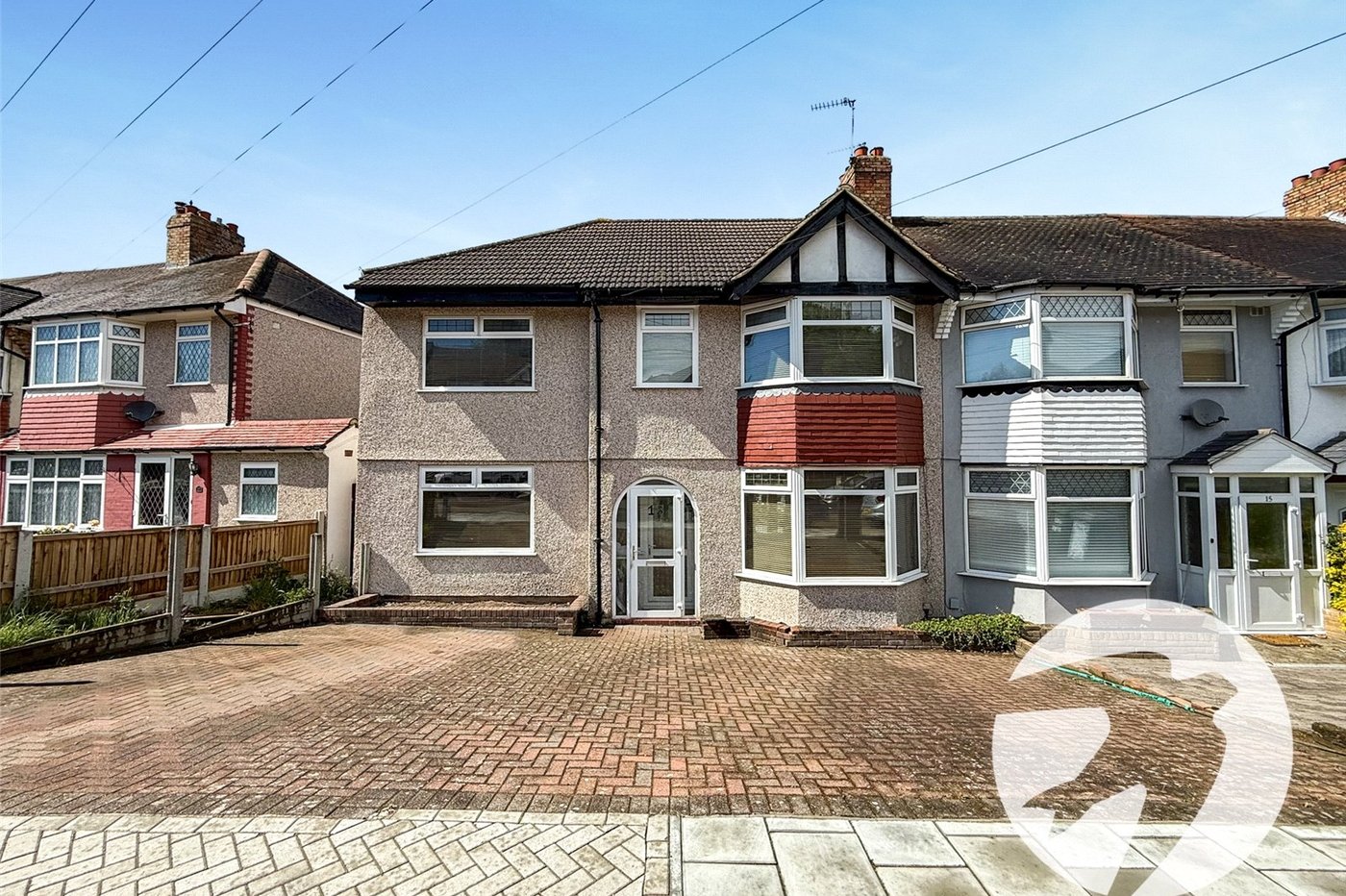 4 bedroom house for sale in London | Robinson Jackson
