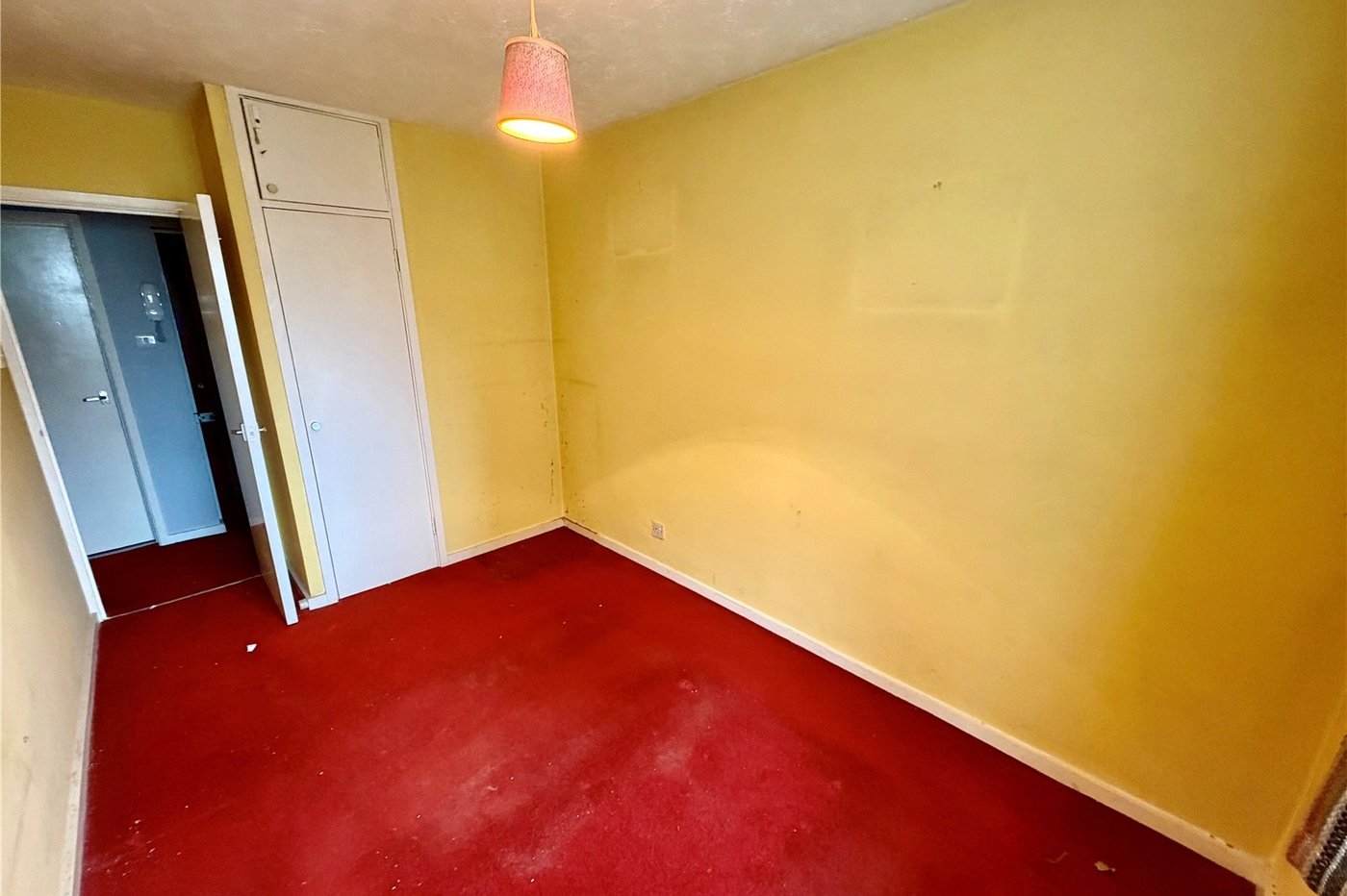 2 bedroom property for sale in Shooters Hill | Robinson Jackson