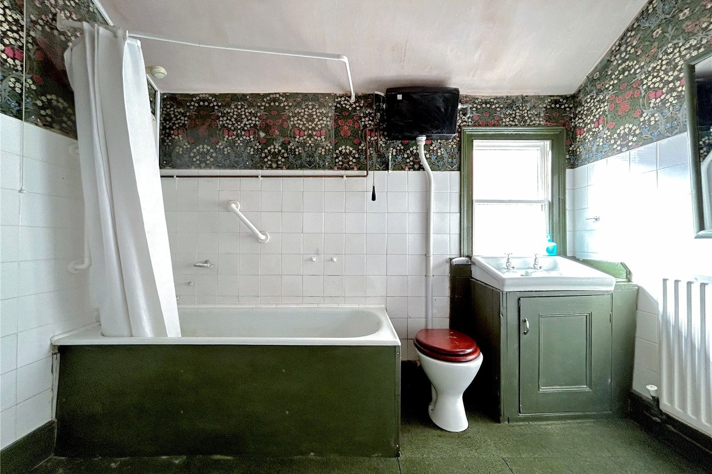 4 bedroom house for sale in Gillingham | Robinson Michael & Jackson