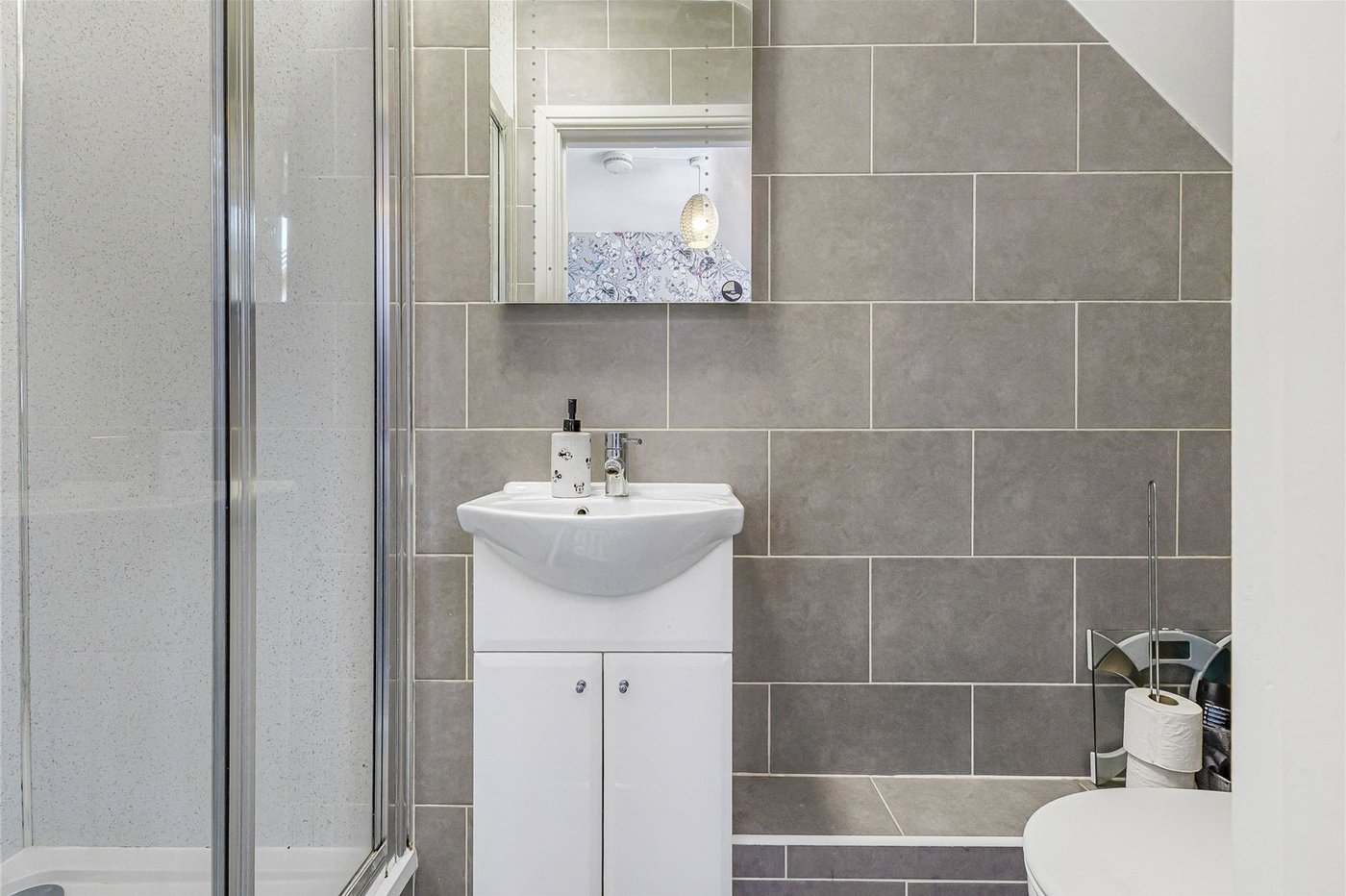 1 bedroom property for sale in Gravesend | Robinson Michael & Jackson