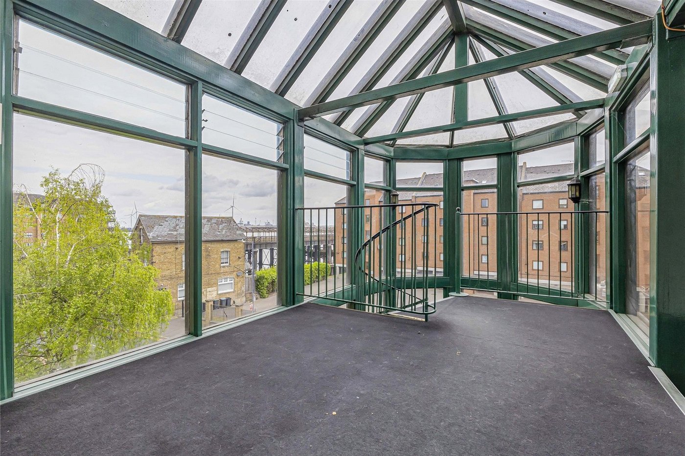 1 bedroom property for sale in Gravesend | Robinson Michael & Jackson