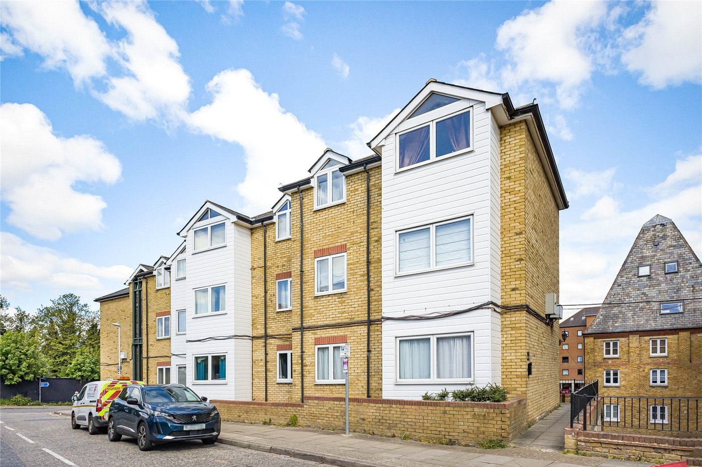 1 bedroom property for sale in Gravesend | Robinson Michael & Jackson