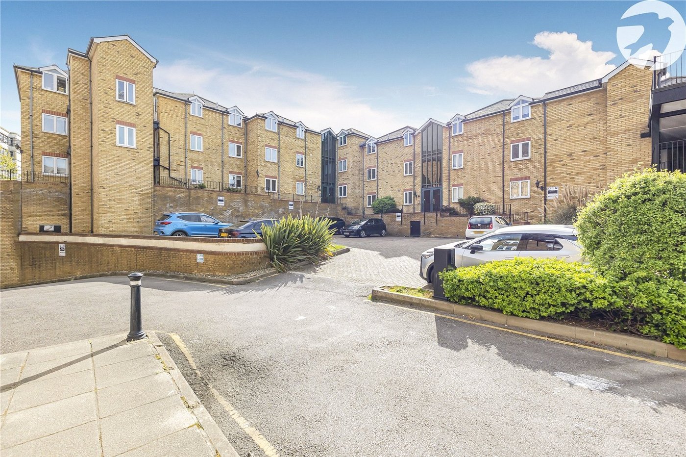 1 bedroom property for sale in Gravesend | Robinson Michael & Jackson