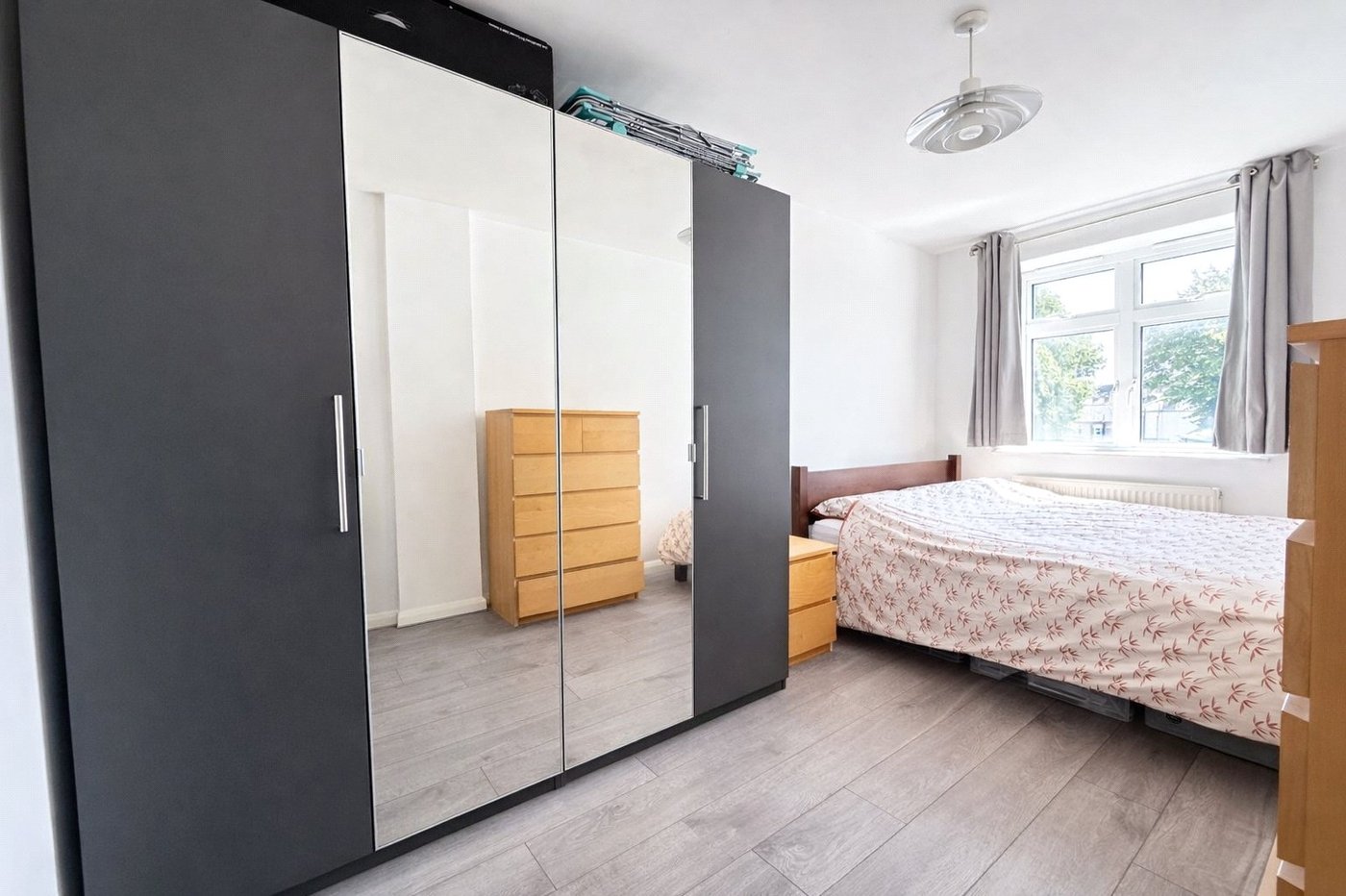 1 bedroom property for sale in London | Robinson Jackson