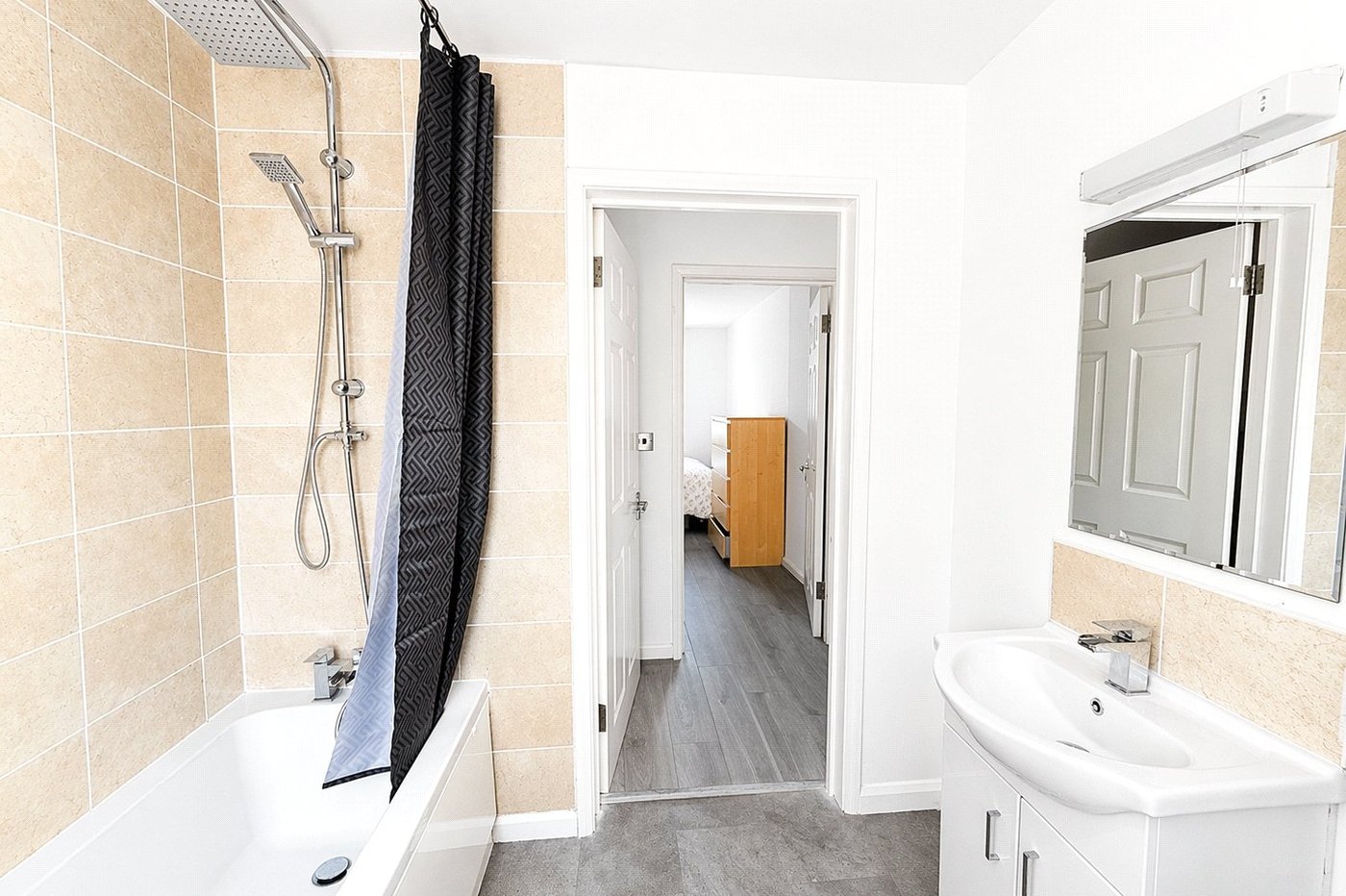 1 bedroom property for sale in London | Robinson Jackson